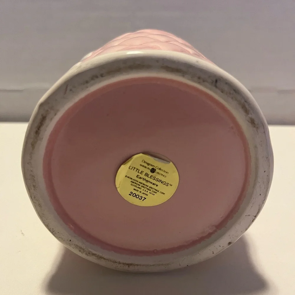 Pink Quilted Ceramic Vanity Set 
Valentine’s Day - Picture 3 of 14